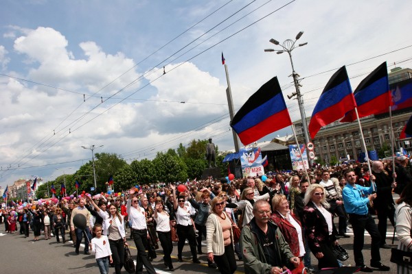 Участники парада в ДНР
