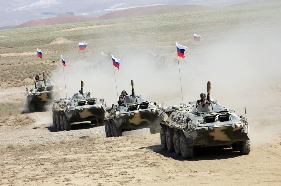 Военная техника российской армии во время учений