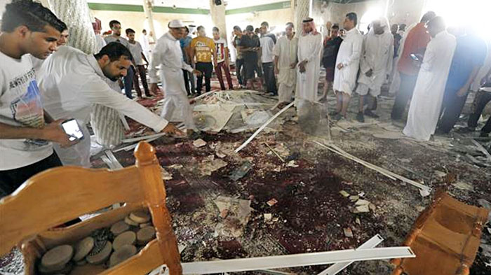 Последствия теракта в мечети в Саудовской Аравии