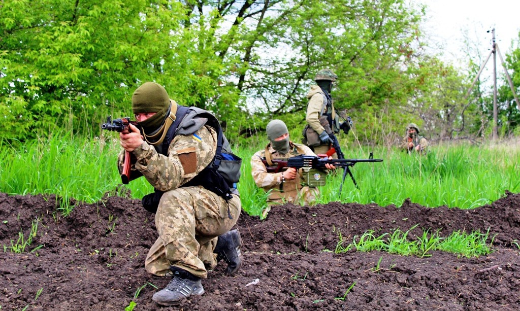 Диверсионная группа украинских силовиков в Донбассе