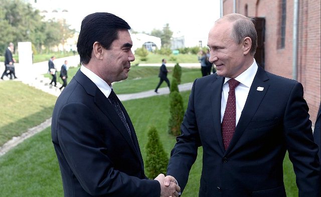 Президент России Владимир Путин и глава Туркменистана Гурбангулы Бердымухамедов 