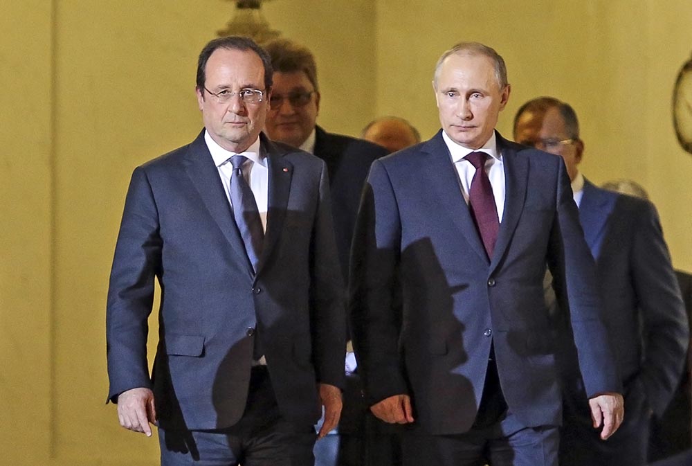 Президент России Владимир Путин и президент Франции Франсуа Олланд
