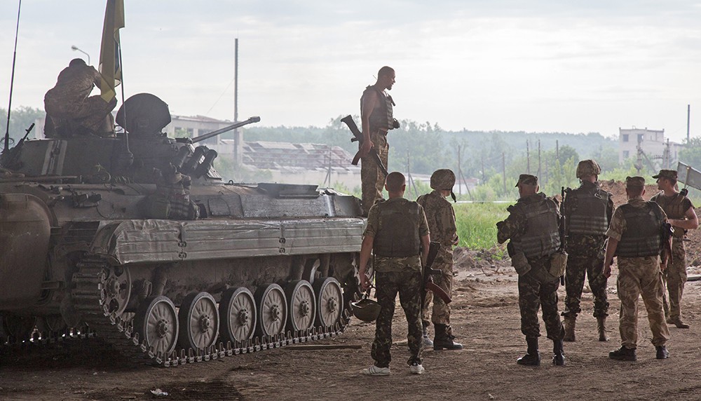 Украинские военные в Донбассе
