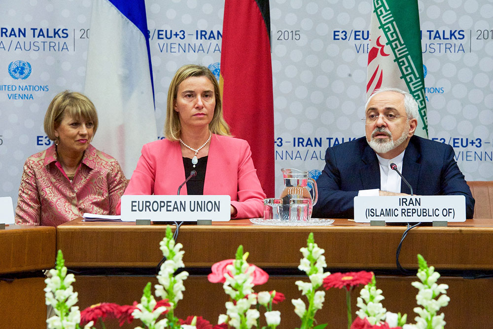 Федерика Могерини и Мохаммад Джавад Зариф на переговорах по иранской ядерной программе
