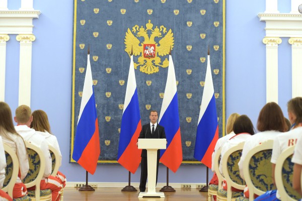 Председатель правительства России Дмитрий Медведев выступает в резиденции "Горки" 