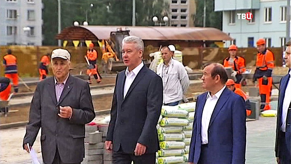 Сергей Собянин осмотрел строительство нового парка