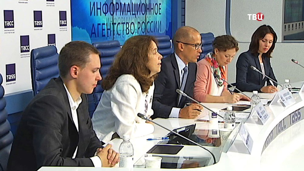 Пресс-конференция Общественной палаты России