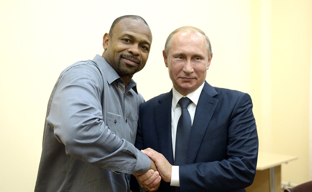 Президент России Владимир Путин и американский боксёр Рой Джонс