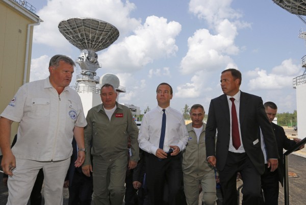 Дмитрий Медведев перед посещением строящегося комплекса средств измерений, сбора и обработки информации космодрома "Восточный"