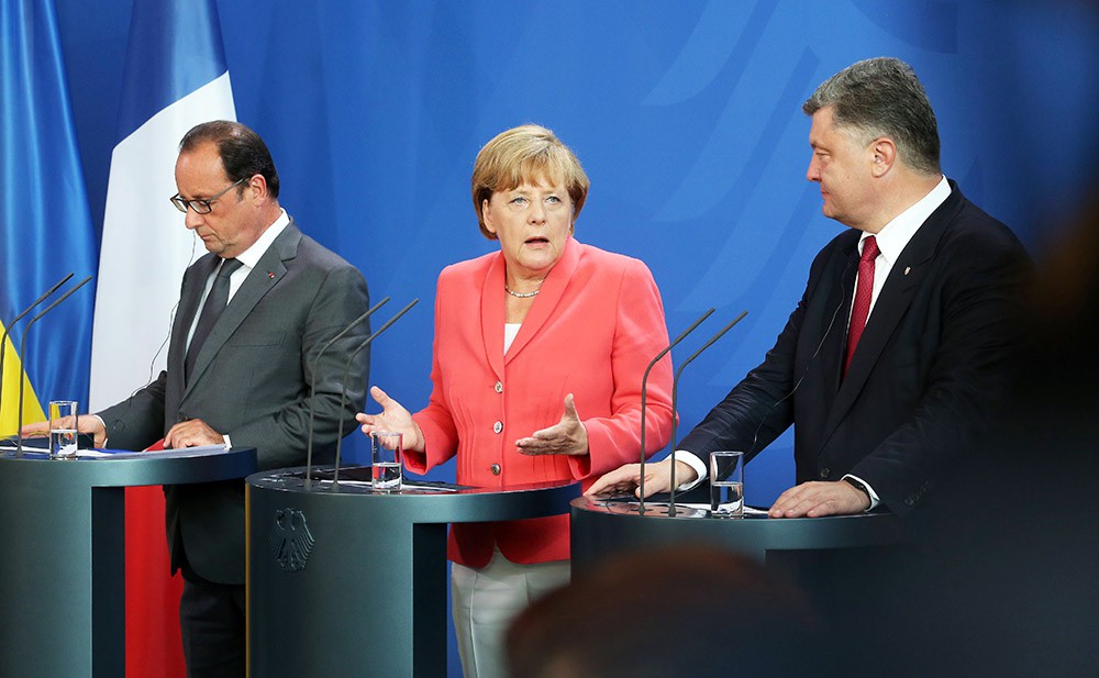 Франсуа Олланд, Ангела Меркель и Пётр Порошенко