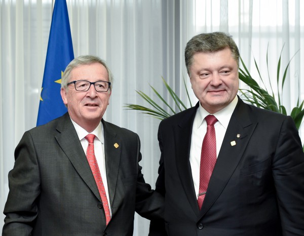 Президент Украины Петр Порошенко и председатель Европейской комиссии Жан-Клод Юнкер 