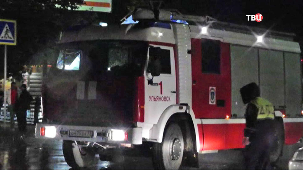 Пожарные машины на месте возгорания в ульяновском СИЗО