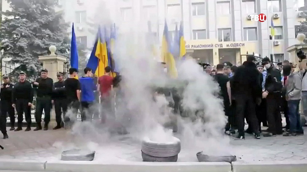 Митинг у здания Приморского суда Одессы