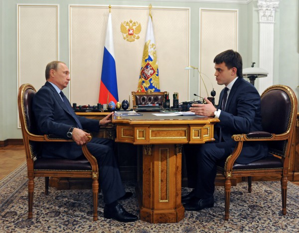 Президент России Владимир Путин во время встречи с руководителем Федерального агентства научных организаций Михаилом Котюковым 