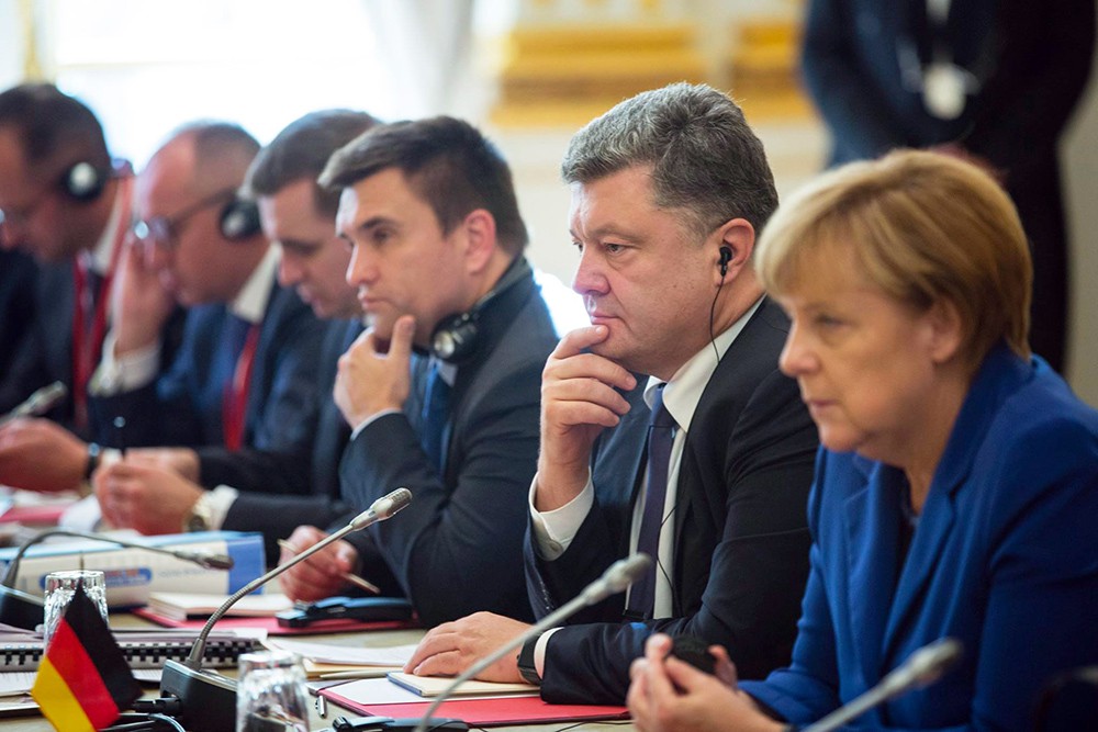 Президент Украины Пётр Порошенко и канцлер Германии Ангела Меркель
