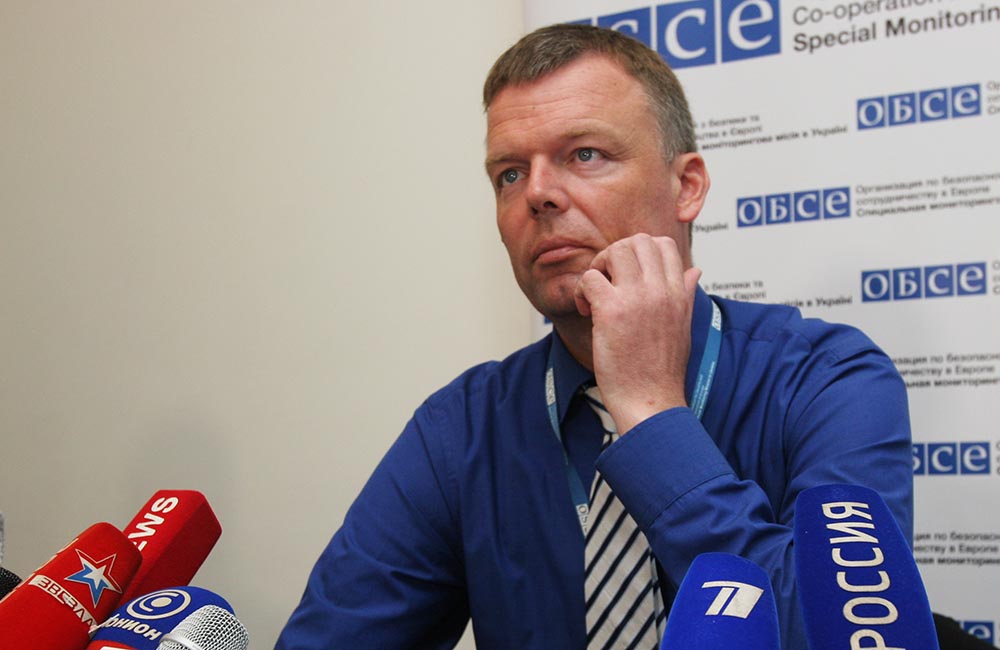 Заместитель главы миссии ОБСЕ на Украине Александр Хуг во время пресс-конференции