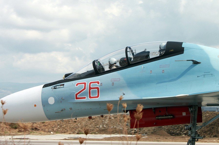 Истребитель Су-30СМ авиационной группировки ВКС России в Сирии