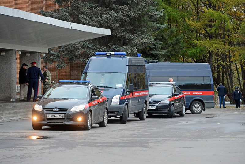 Машины СКР у здания городской администрации Красногорска