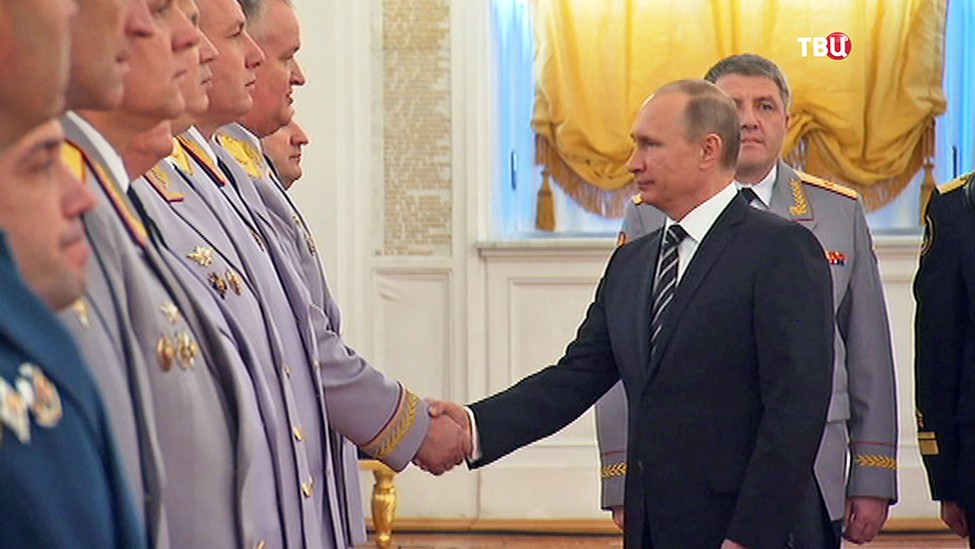 Владимир Путин на приеме в честь высших офицеров