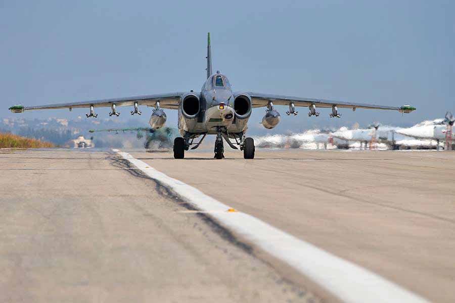 Истребитель Су-25 авиационной группировки ВКС России