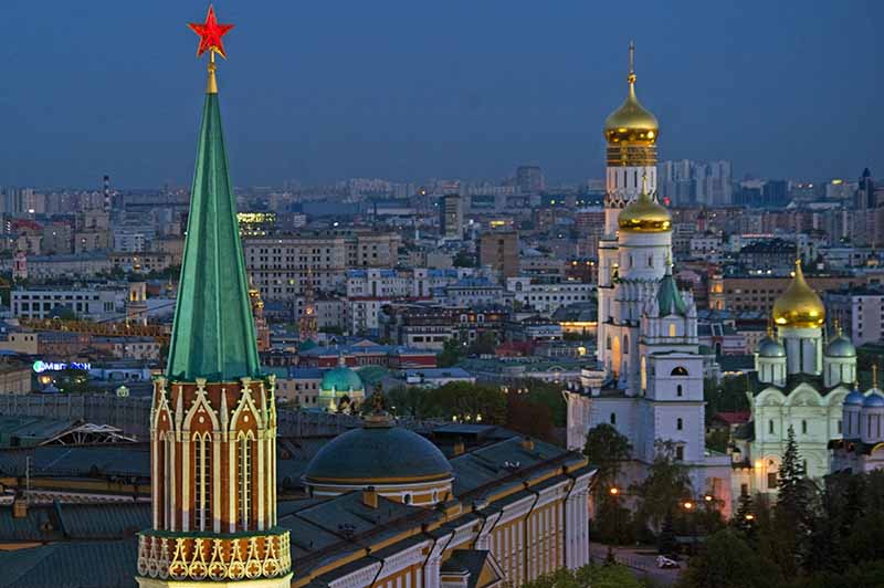 Вид на Никольскую башню, колокольню Ивана Великого, Архангельский собор Московского Кремля