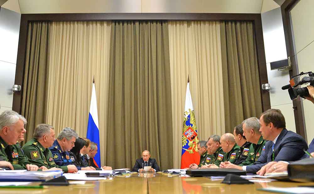 Президент России Владимир Путин провёл совещание