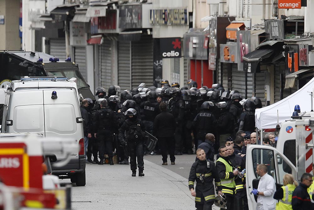 Антитеррористическая операция во Франции 