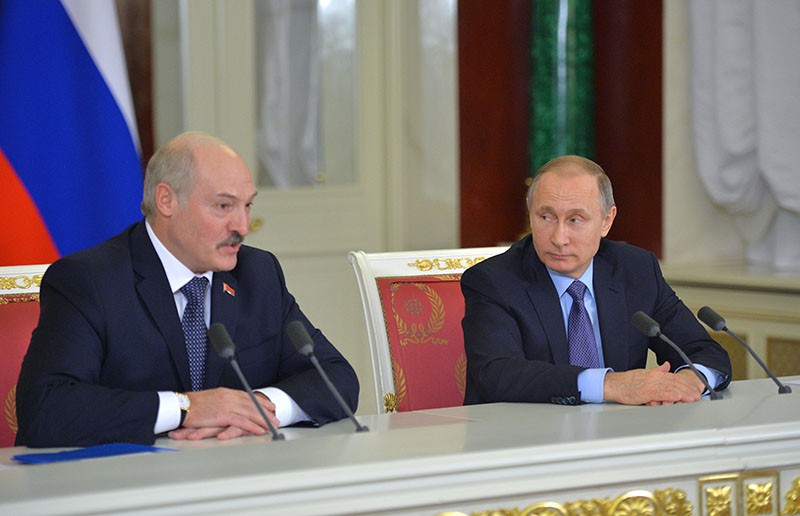 Президент России Владимир Путин и президент Белоруссии Александр Лукашенко во время встречи в Кремле