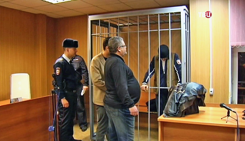 Суд над подозреваемым участником перестрелки у кафе в Москве