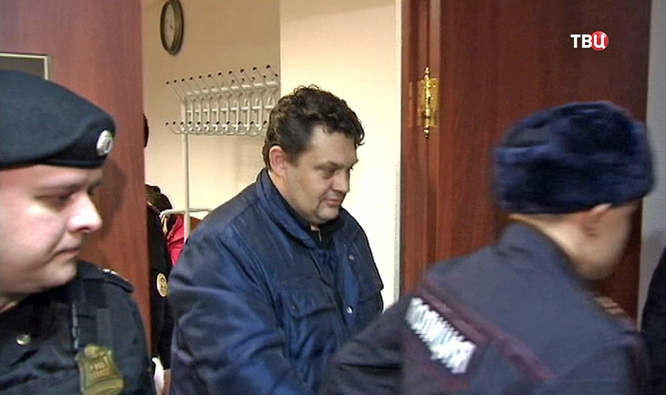 Алексей Титов в суде по делу падения пассажирского лифта в доме