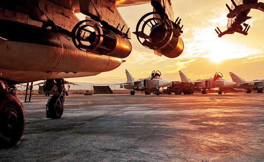 Истребители авиагруппировки ВКС России на авиабазе в Сирии