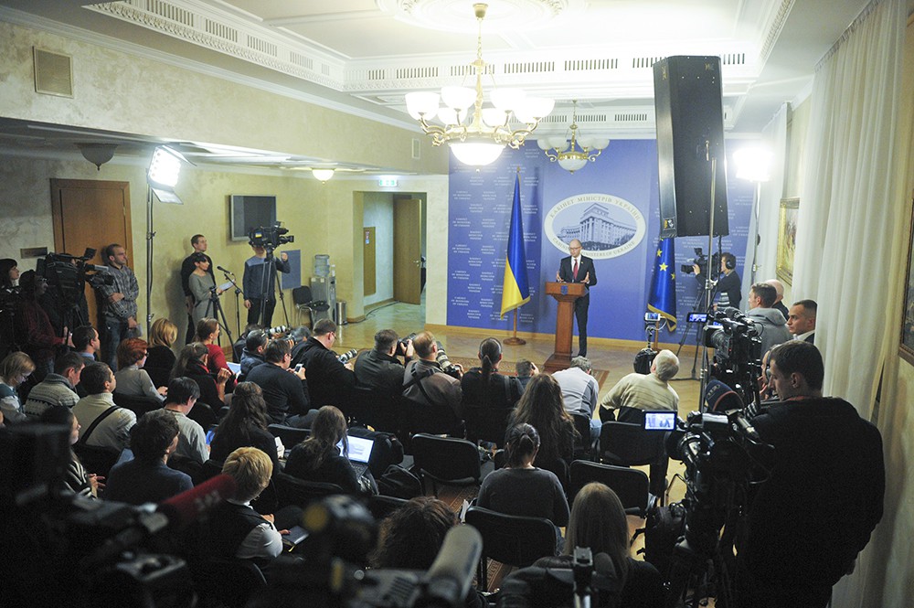 Арсений Яценюк на пресс-конференции