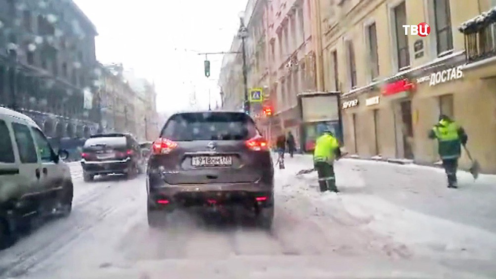 Последствия снегопада в Санкт-Петербурге