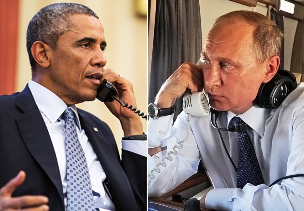 Президент России Владимир Путин и президент США Барак Обама общаются по телефону