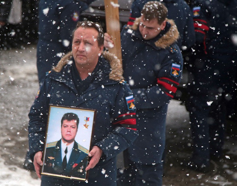 Церемония прощания с героем России подполковником ВКС России Олегом Пешковым, погибшем в Сирии