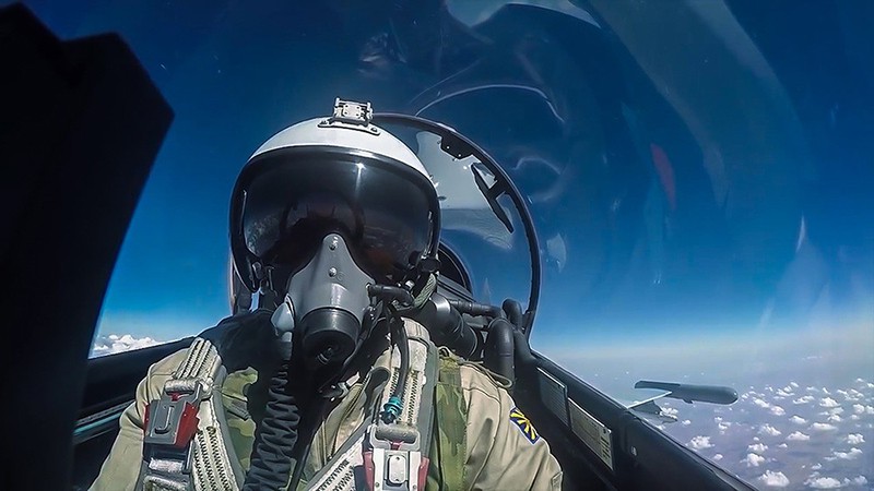Пилот ВКС России во время боевого вылета в Сирии
