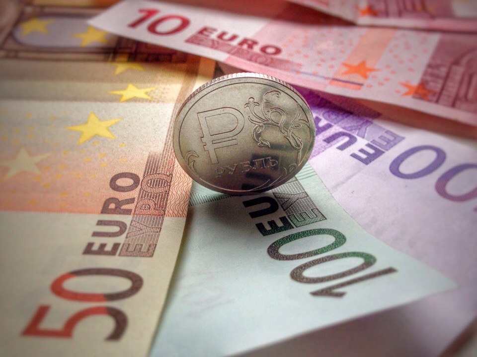 Доллар евро европа