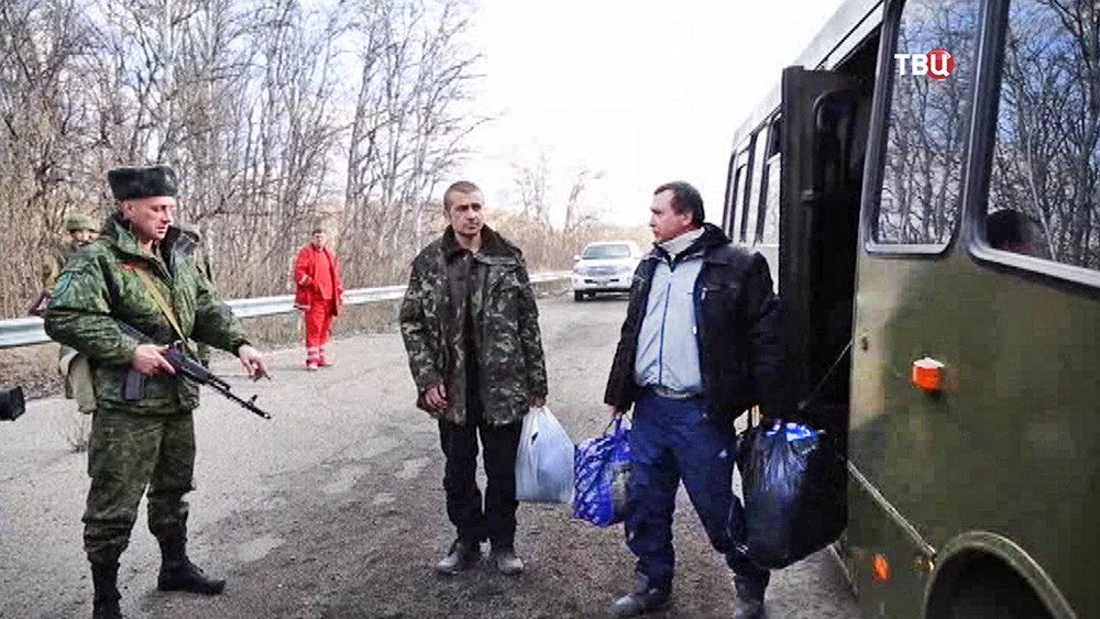 Обмен пленными в Донбассе  