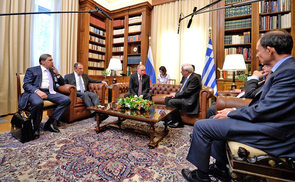 Президент России Владимир Путин и президент Греческой Республики Прокопис Павлопулос