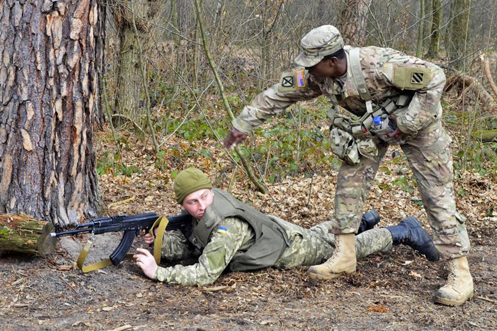Военнослужащие армии США и Украины