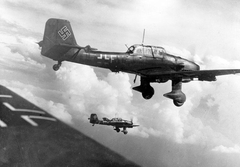 Пикирующий бомбардировщик Ju-87 "Штука"