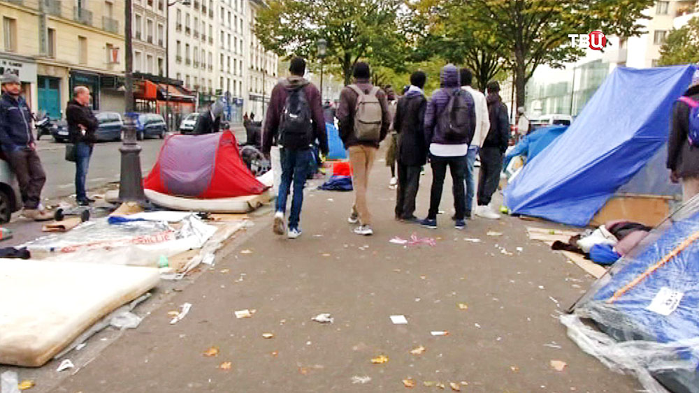 Палаточный городок мигрантов в Европе