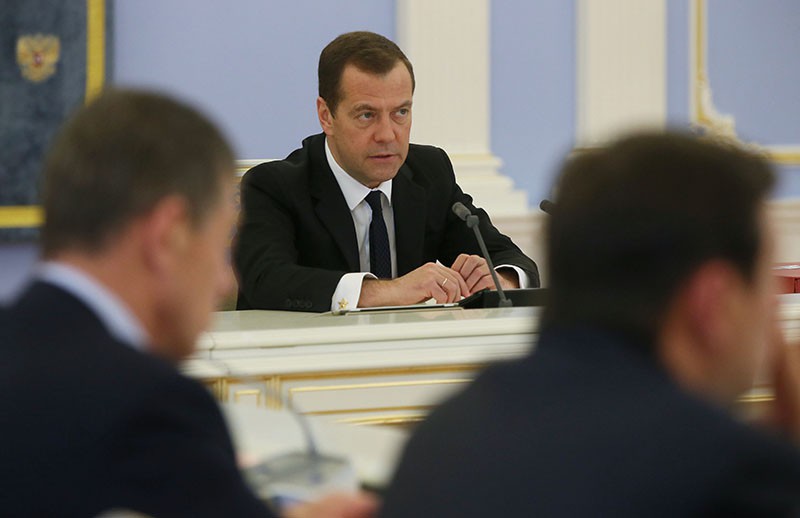 Председатель правительства РФ Дмитрий Медведев проводит заседание кабинета министров 