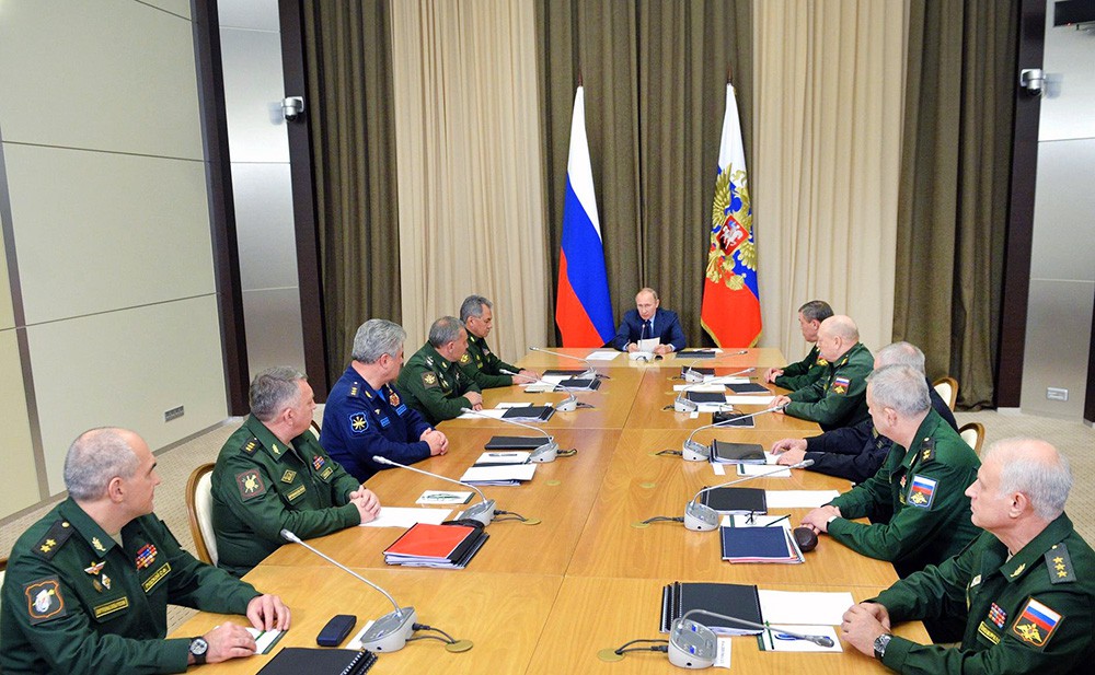 Президент России Владимир Путин на совещании с руководящим составом Министерства обороны