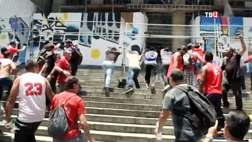 Уличные беспорядки в Бразилии