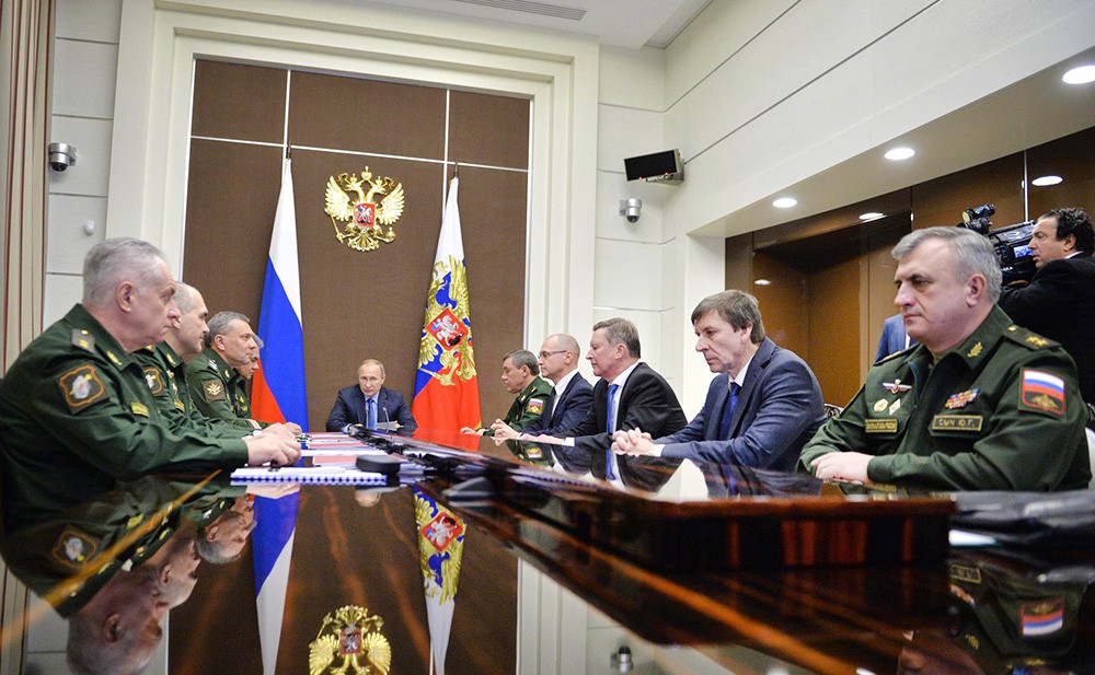 Владимир Путин на совещании по вопросам развития Вооружённых Сил