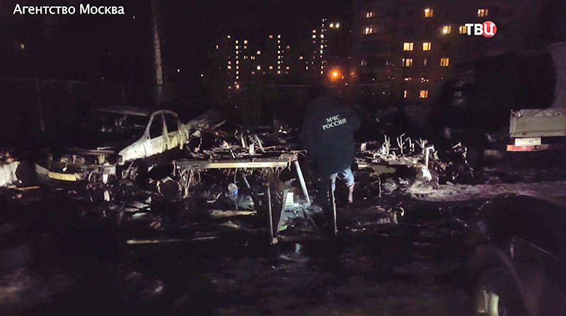 Пожар на парковке в Москве