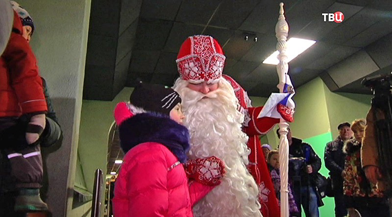 Дед Мороз в Московском зоопарке