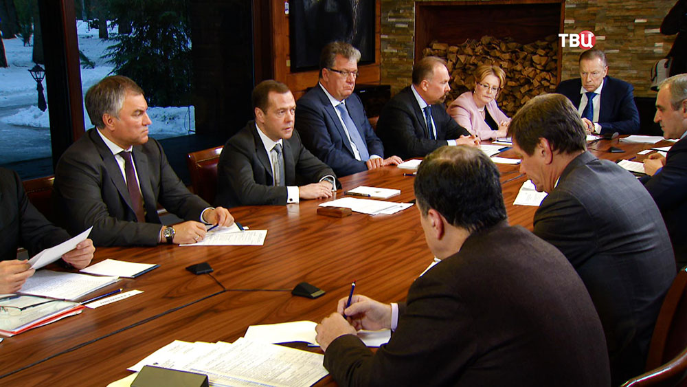 Дмитрий Медведев на встрече с лидерами партии "Единая Россия"
