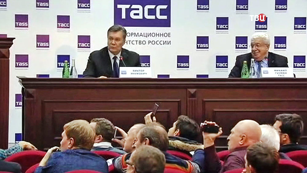 Виктор Янукович на пресс-конференции